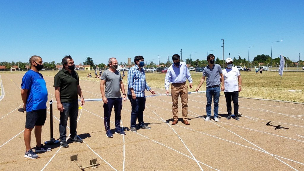 Quedó inaugurada la Pista de Atletismo Municipal en Parque Avellaneda